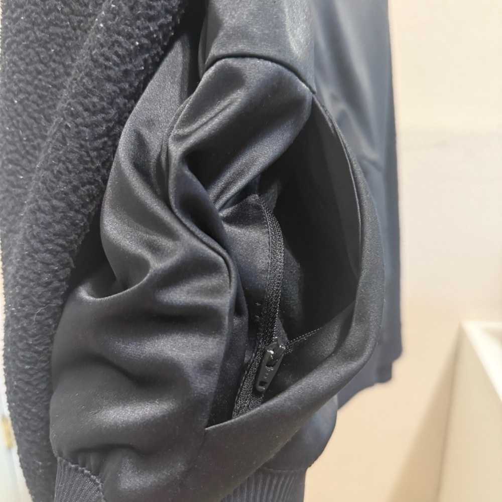 ADIDAS Satin Sherpa Black Bomber Jacket Size Medium - Picture 13 of 16